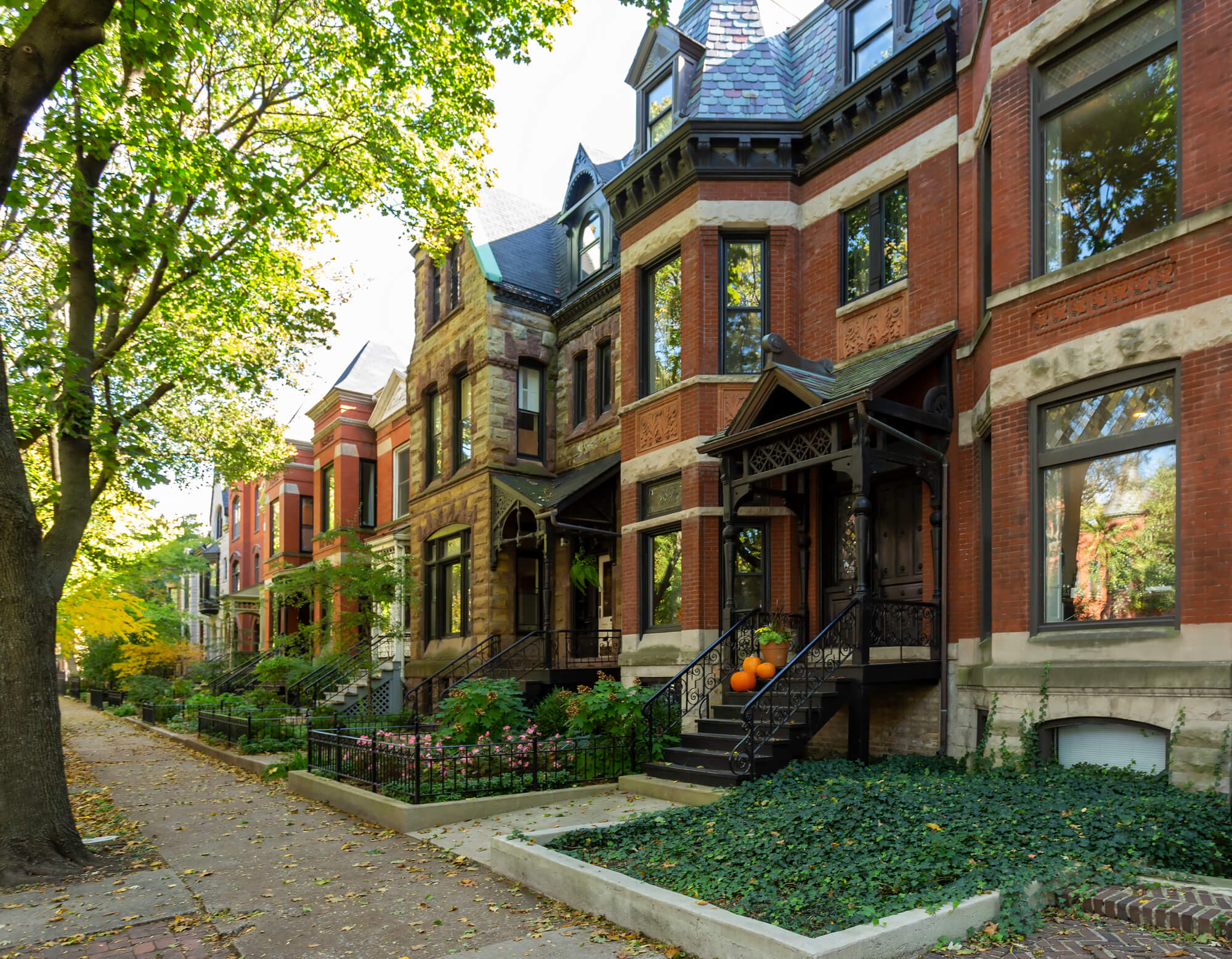 The Most Expensive Streets in Chicago's Lincoln Park Neighborhood – Fulton  Grace Realty, image size:2000x1557